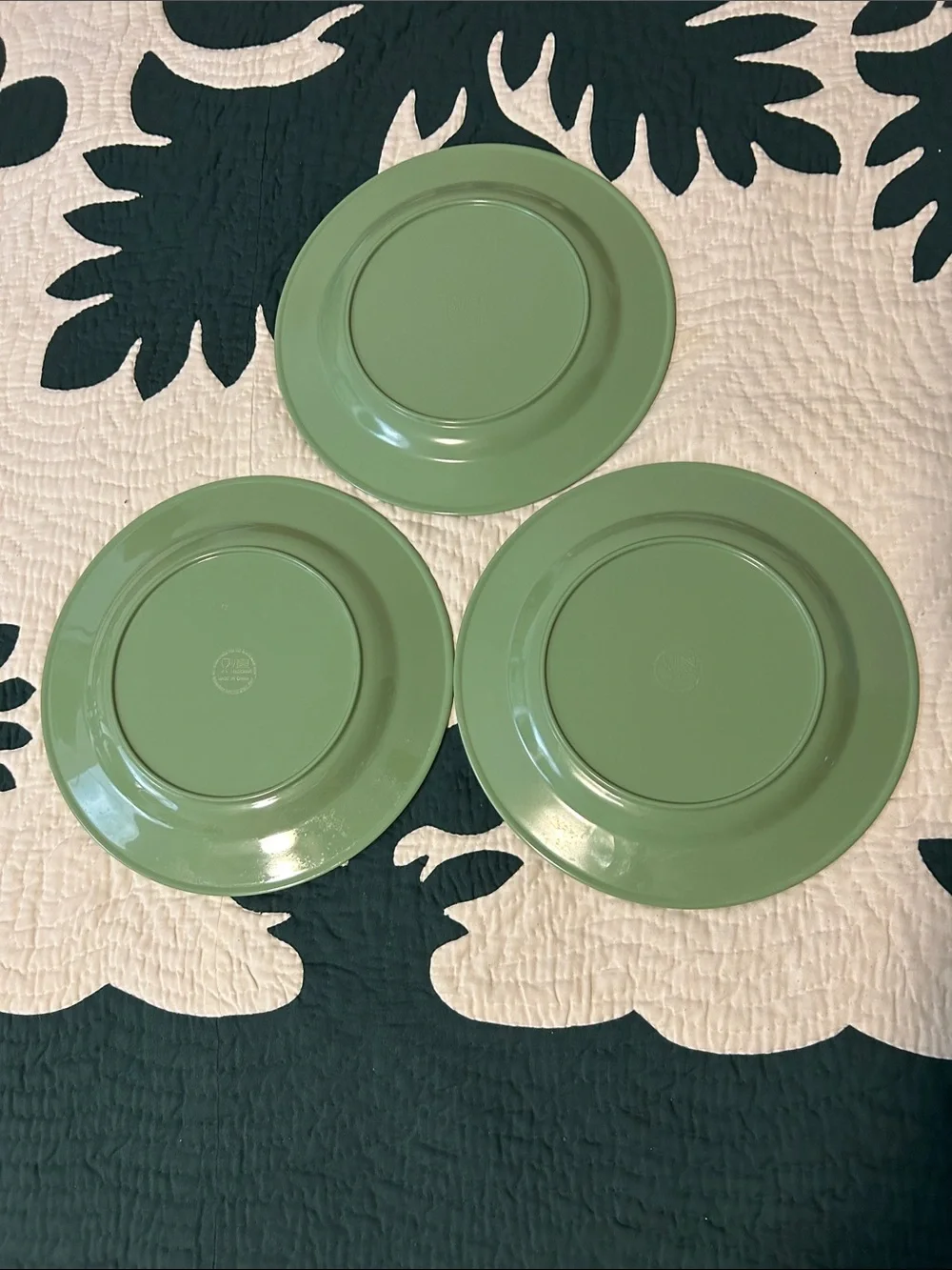 Green avocado 🥑 melamine plates Set Of 3